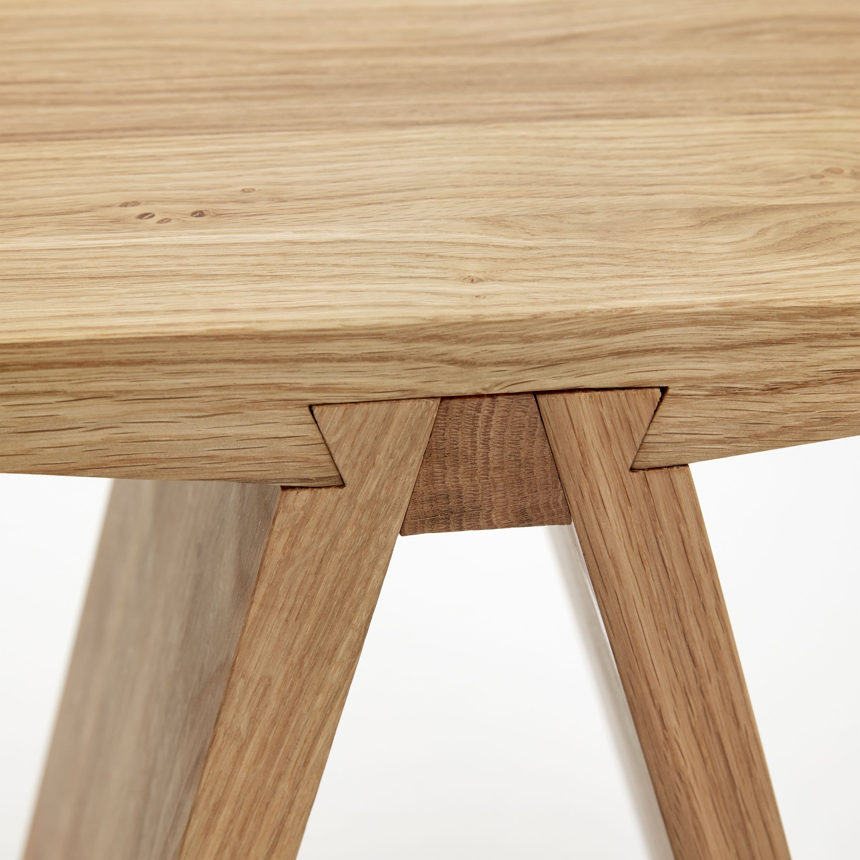 Angle Hocker Natural Oil Oak 45x29