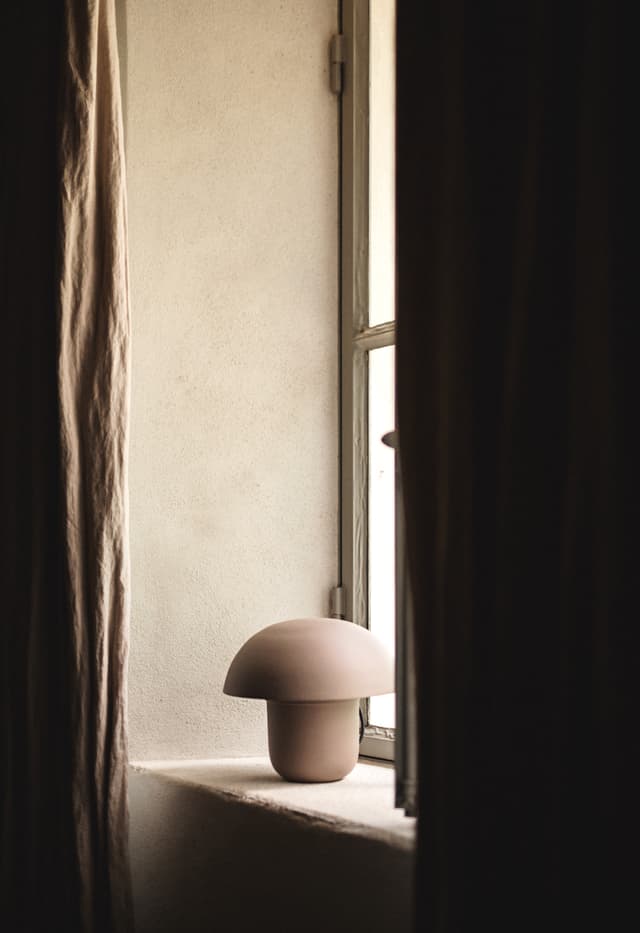 Carl-Johan Table Lamp Matt Taupe 27cm