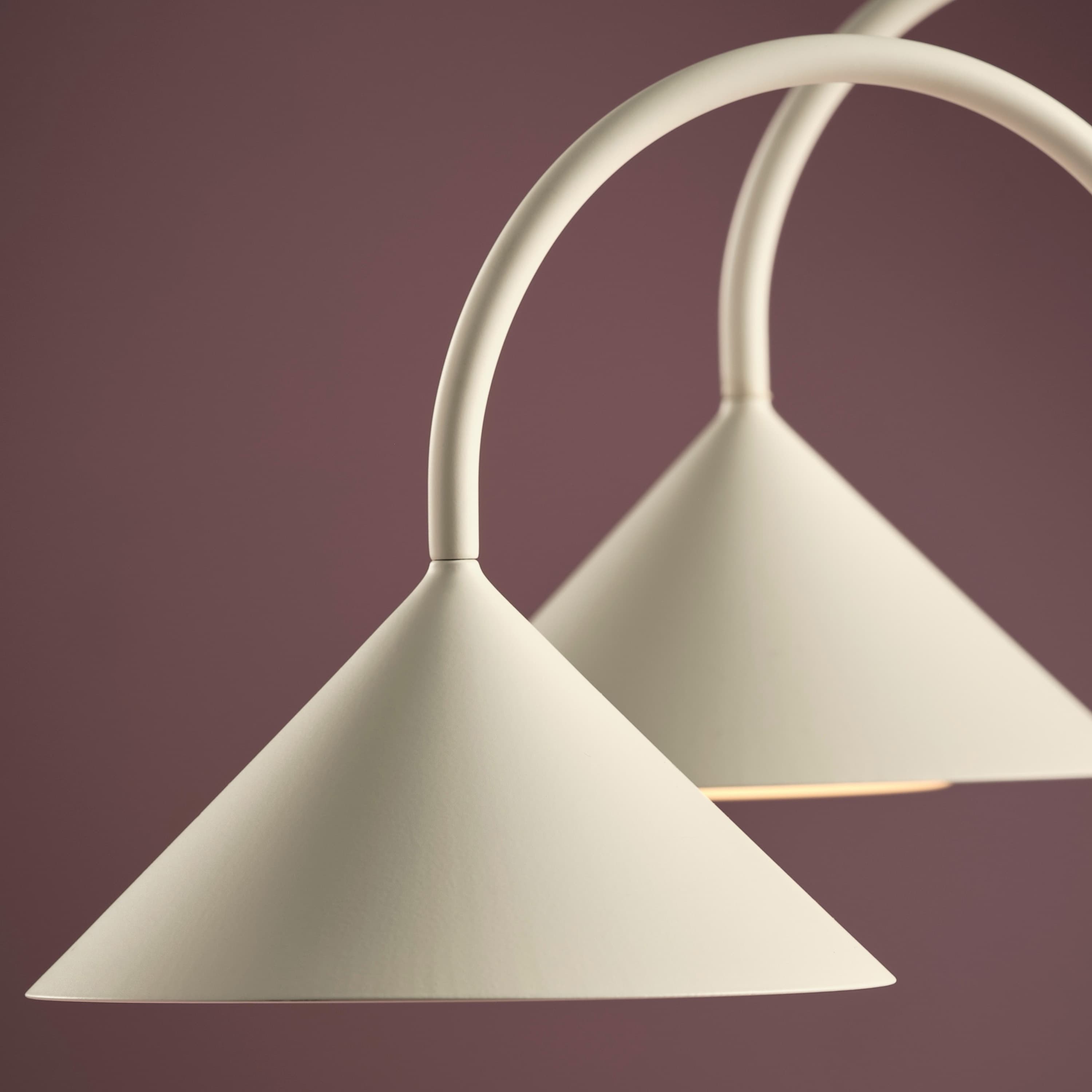 Grasp Tragbare Tischlampe Matt White 47cm