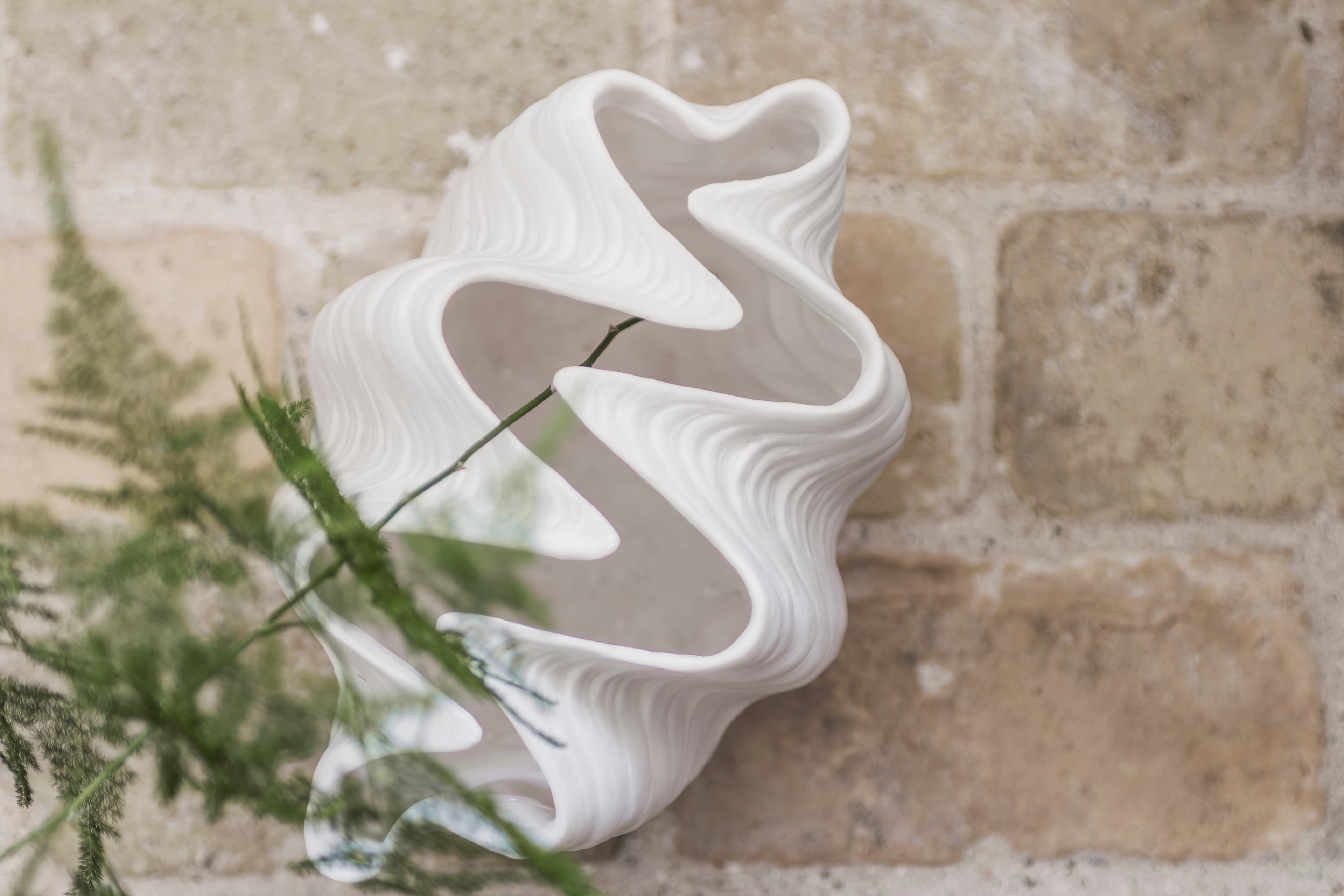 Shell Vase Offwhite Klein