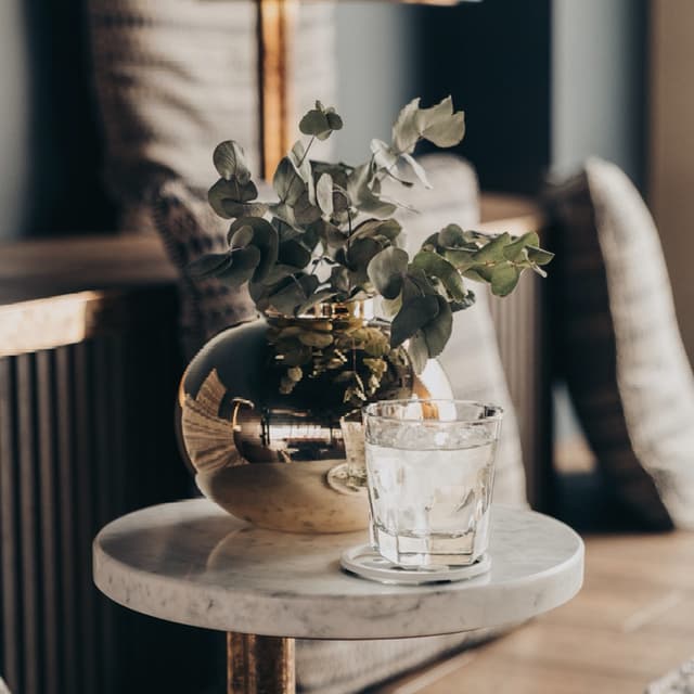 Amico Vase Gold 20 cm