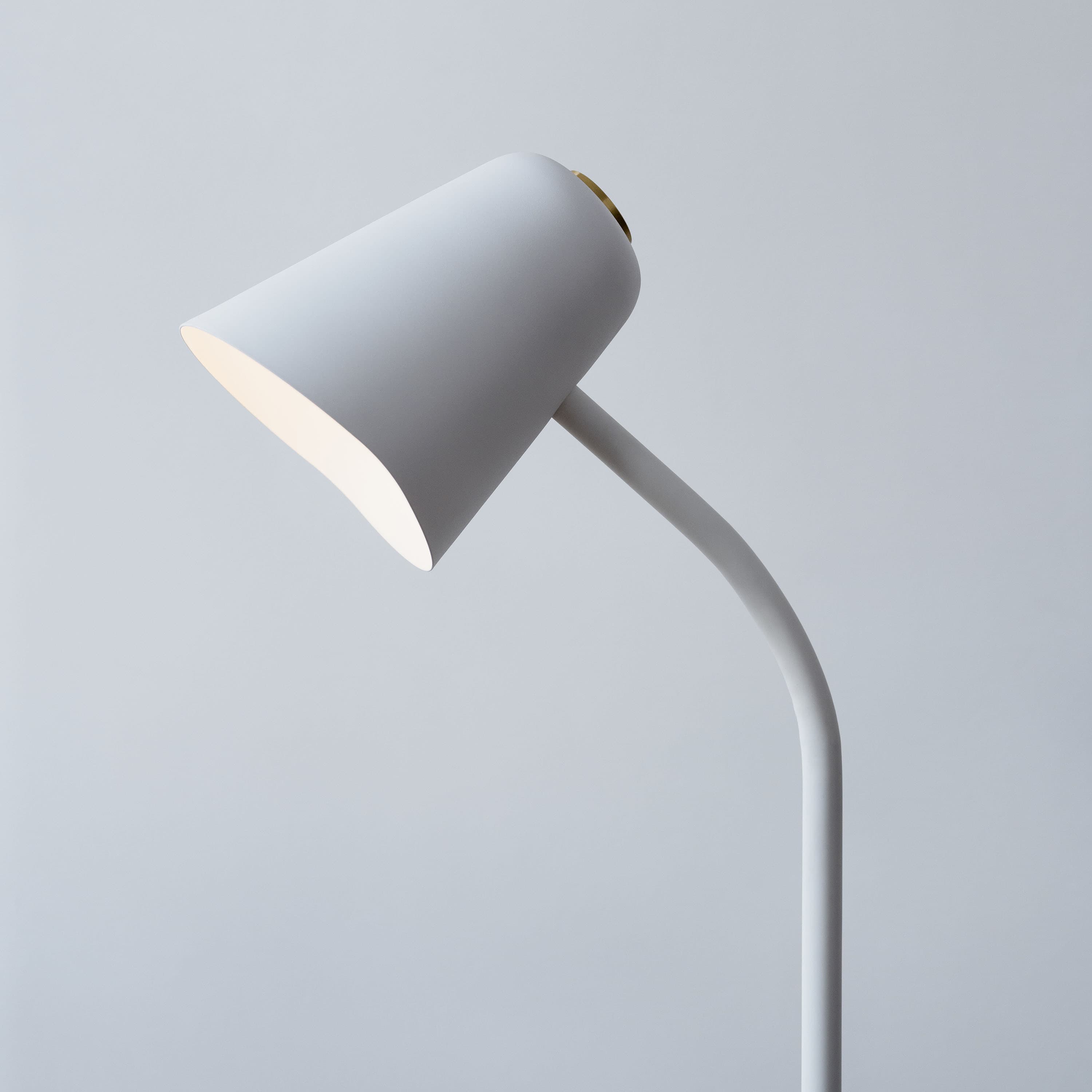 Me Dim Stehlampe White