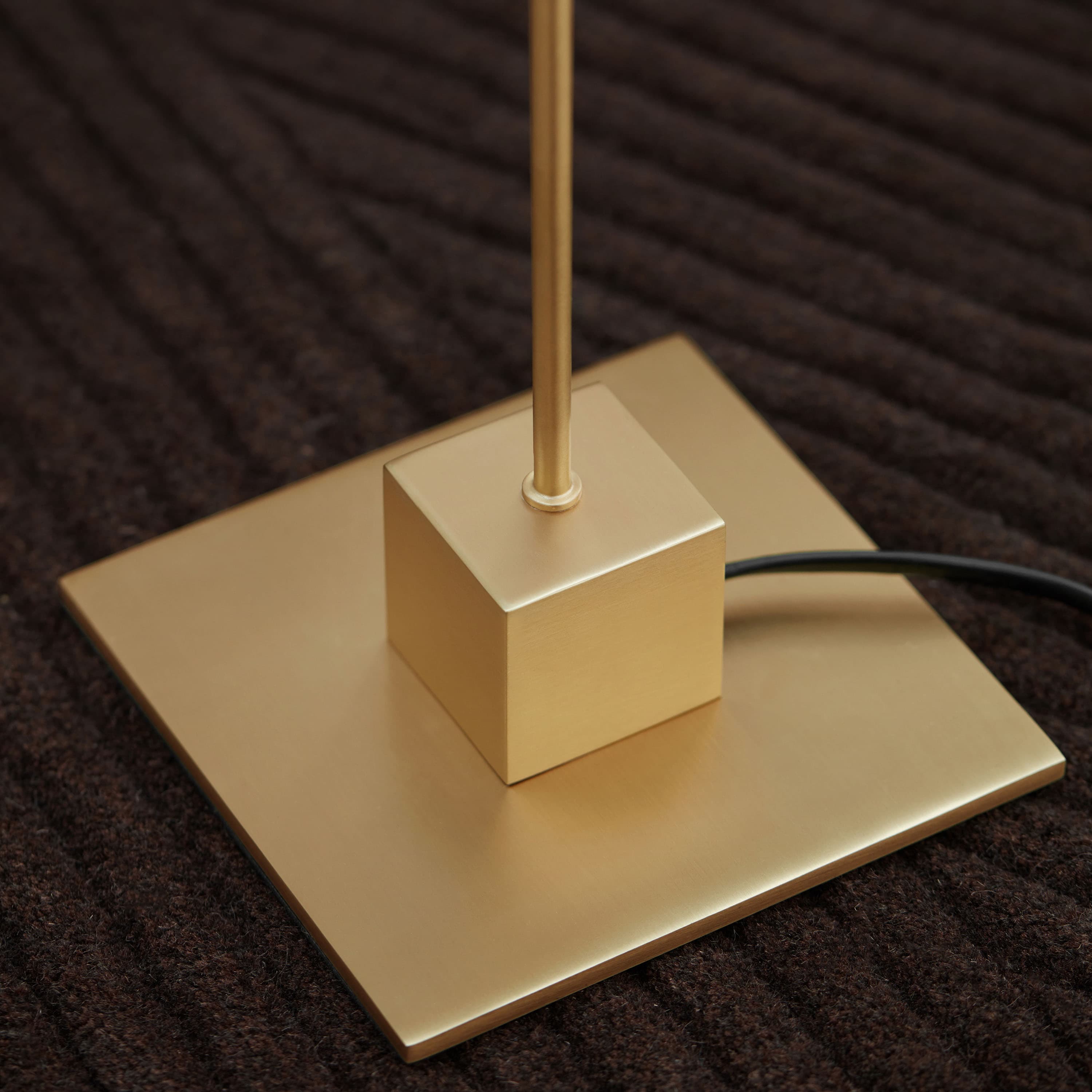Snowball Floor Lamp Brass