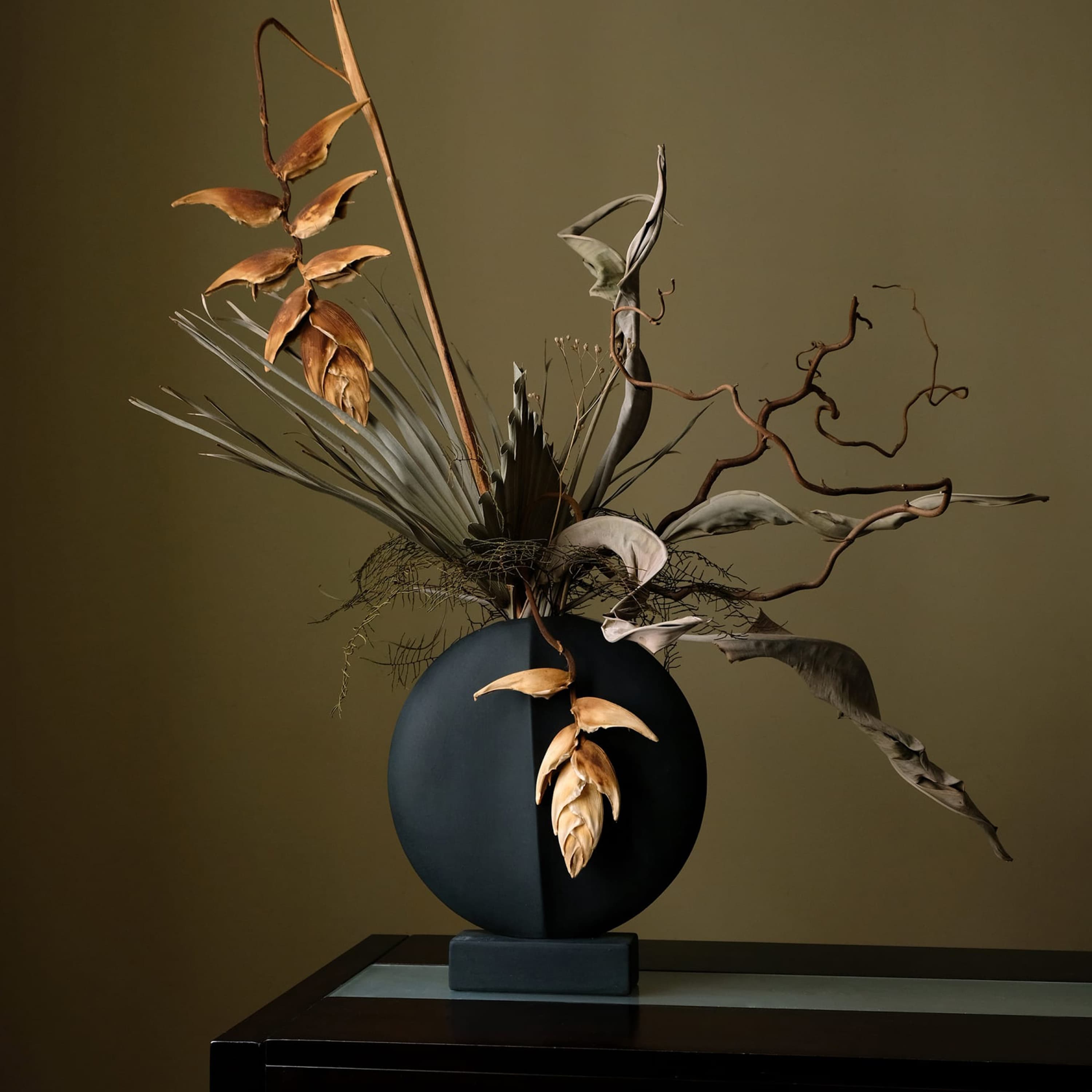 Guggenheim Vase Schwarz Mini