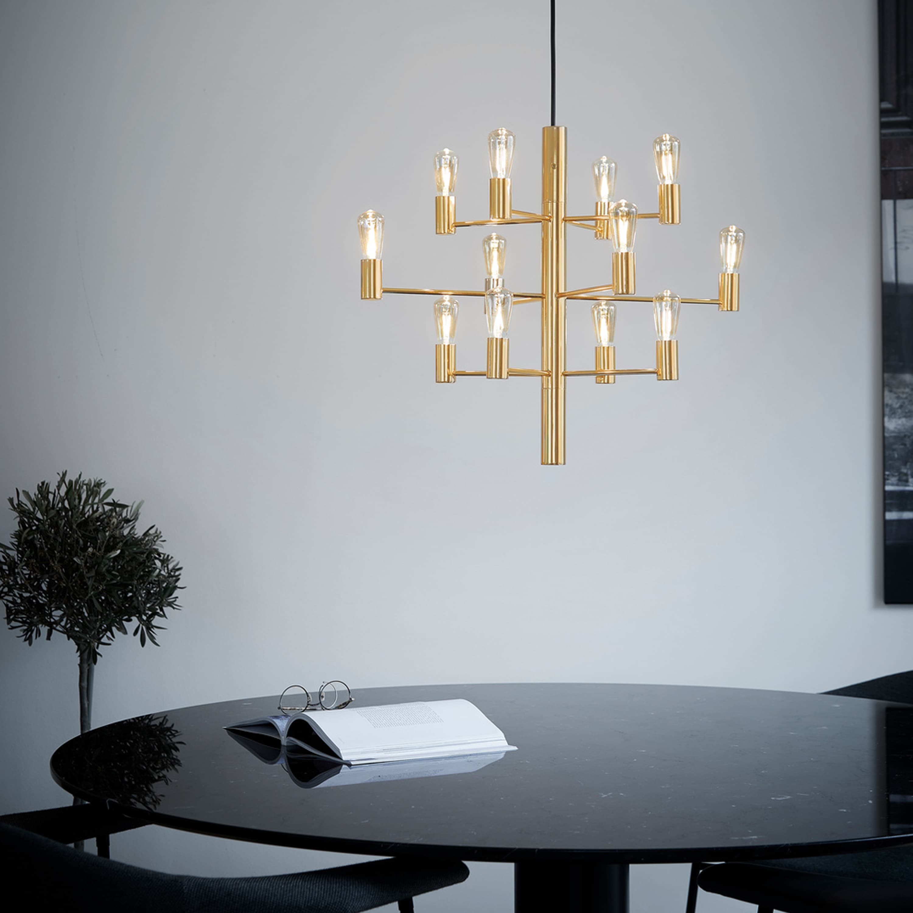 Manola 12 LED Deckenleuchte Messing Satin Brass