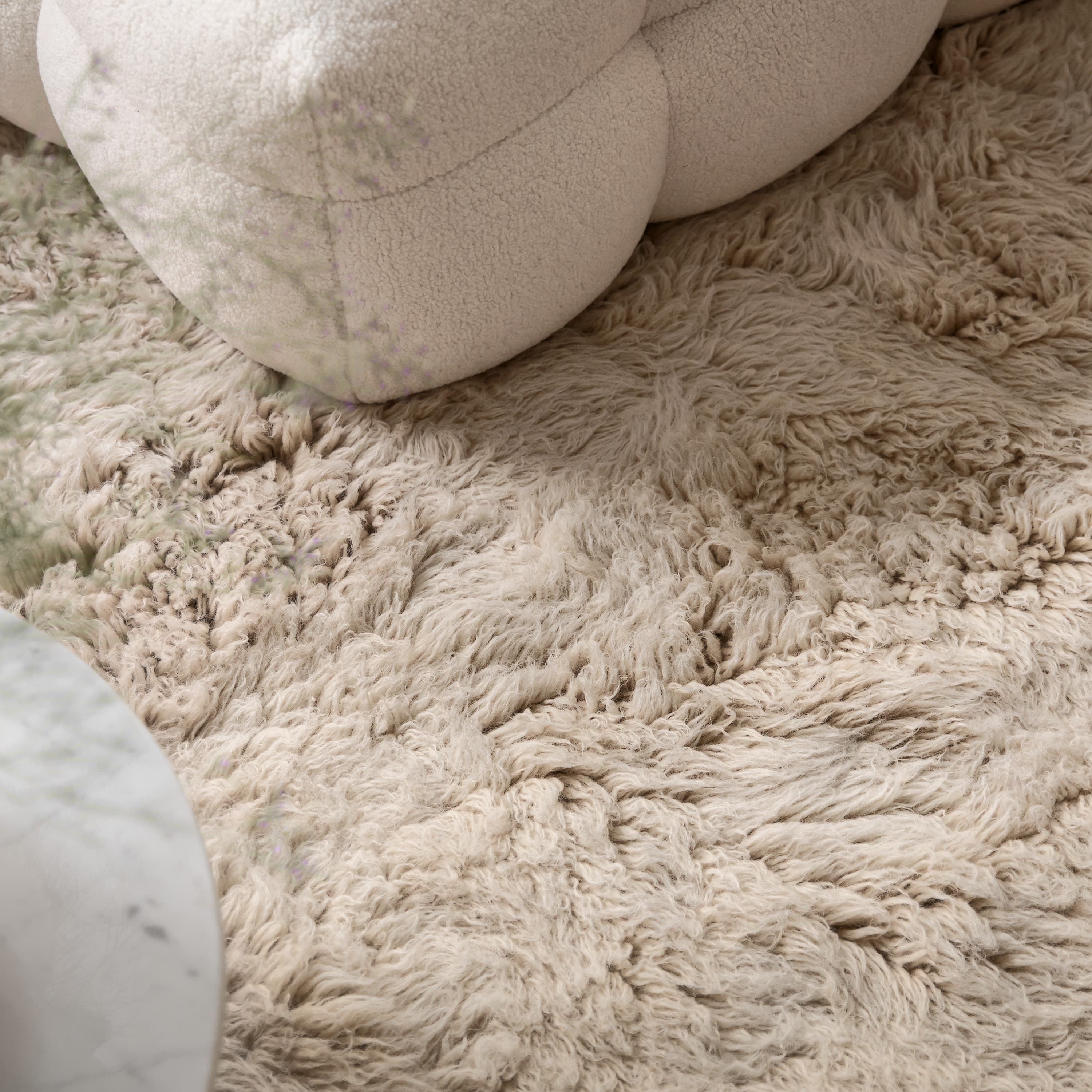 Fluffy Flokati Teppich Greige 140x200 cm