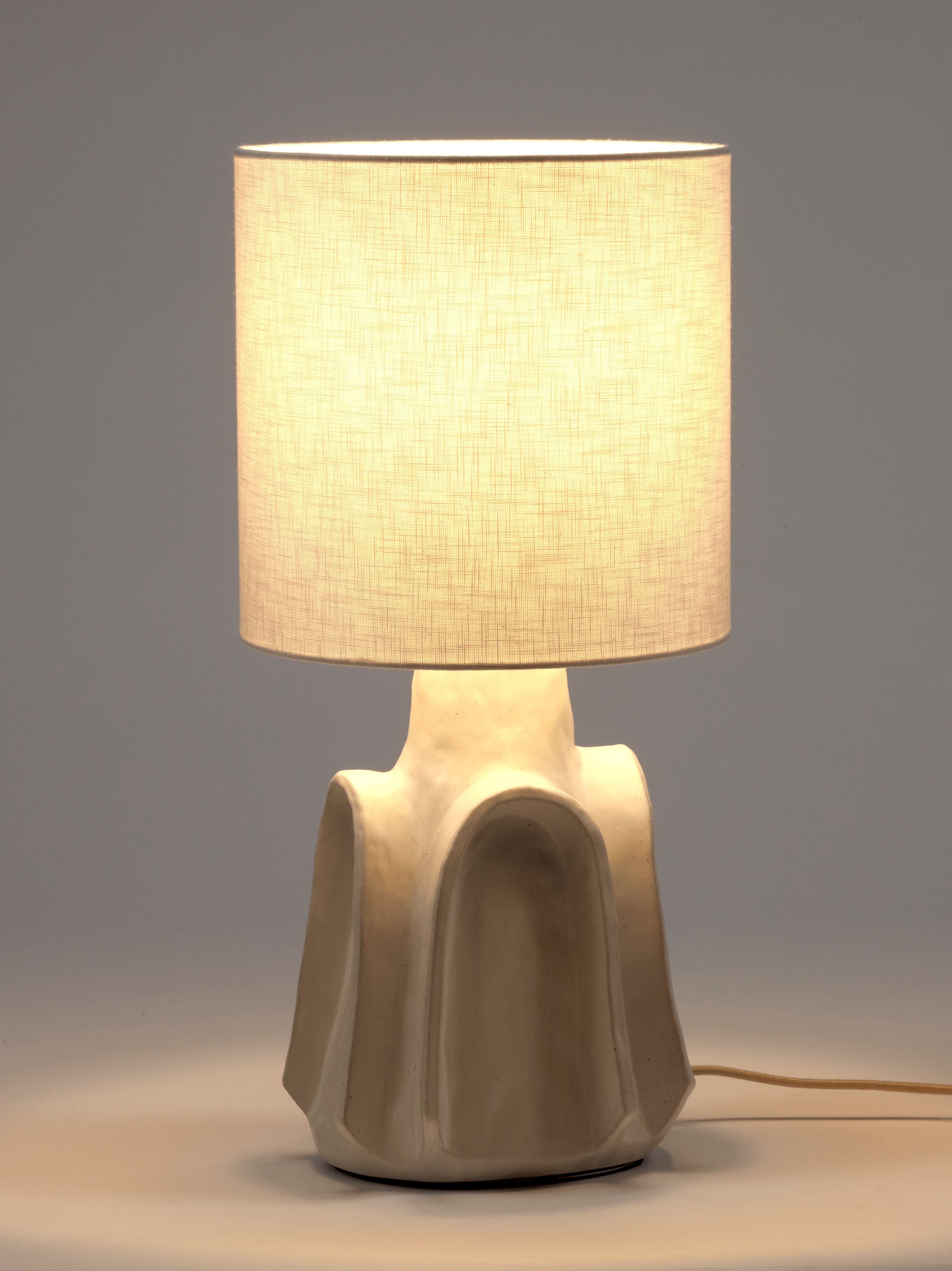 Billy Tischlampe Weiß 02