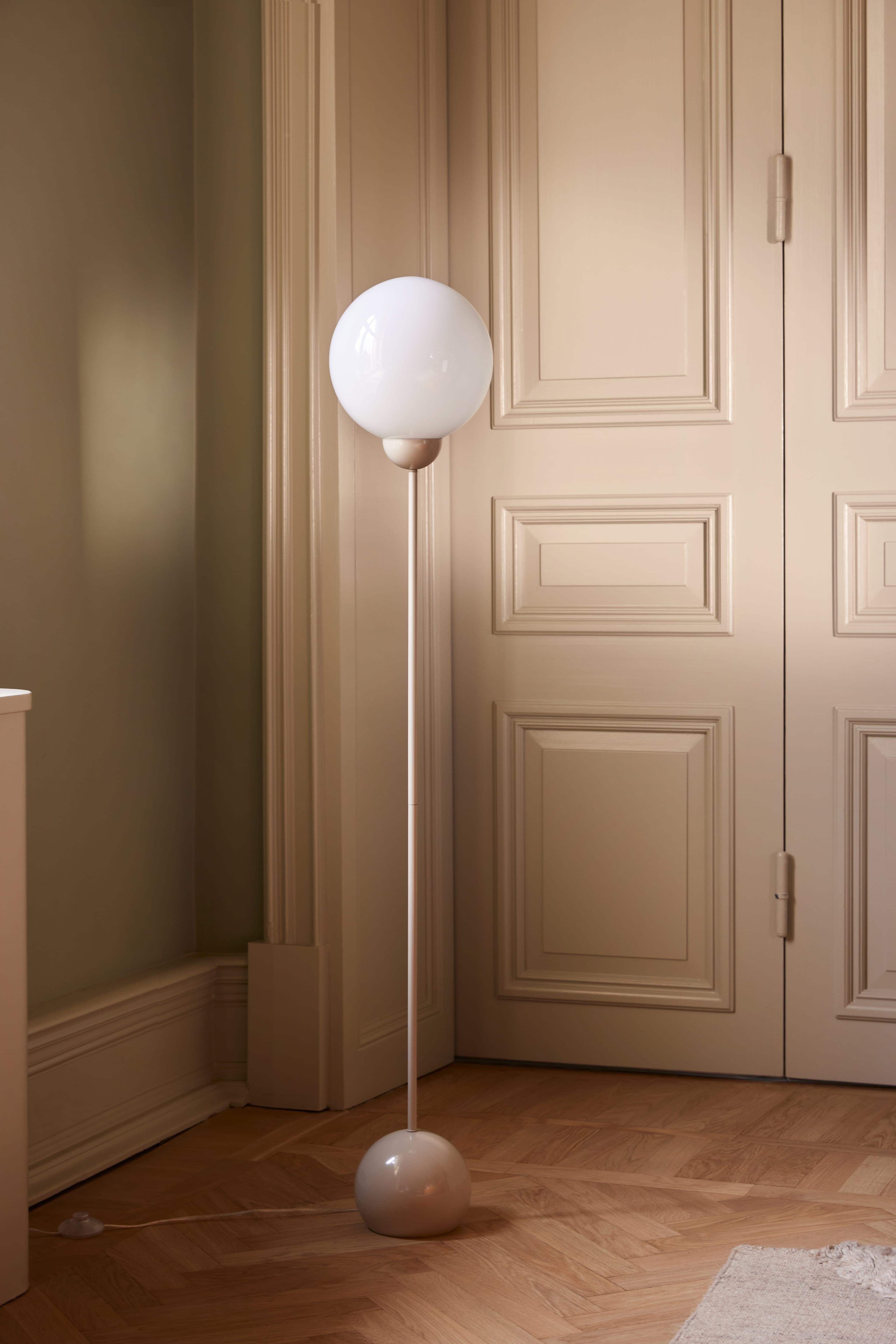 Ripley Floor lamp Beige 144cm