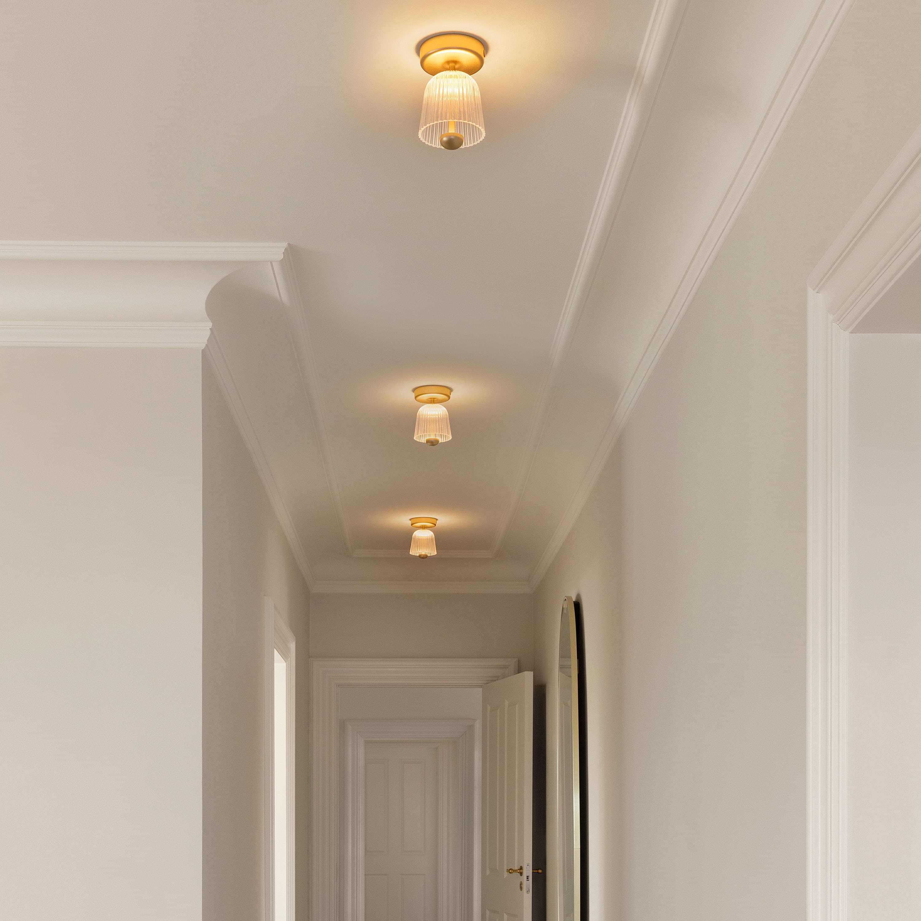 Asteea Pendelleuchte Satin Brass/Ripple Clear