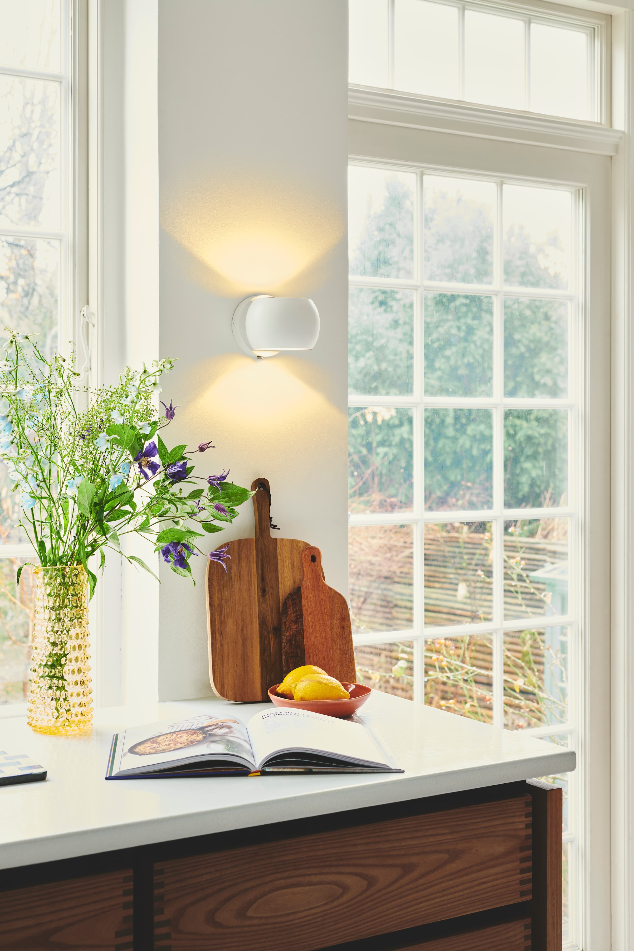 Belir Wall Lamp White