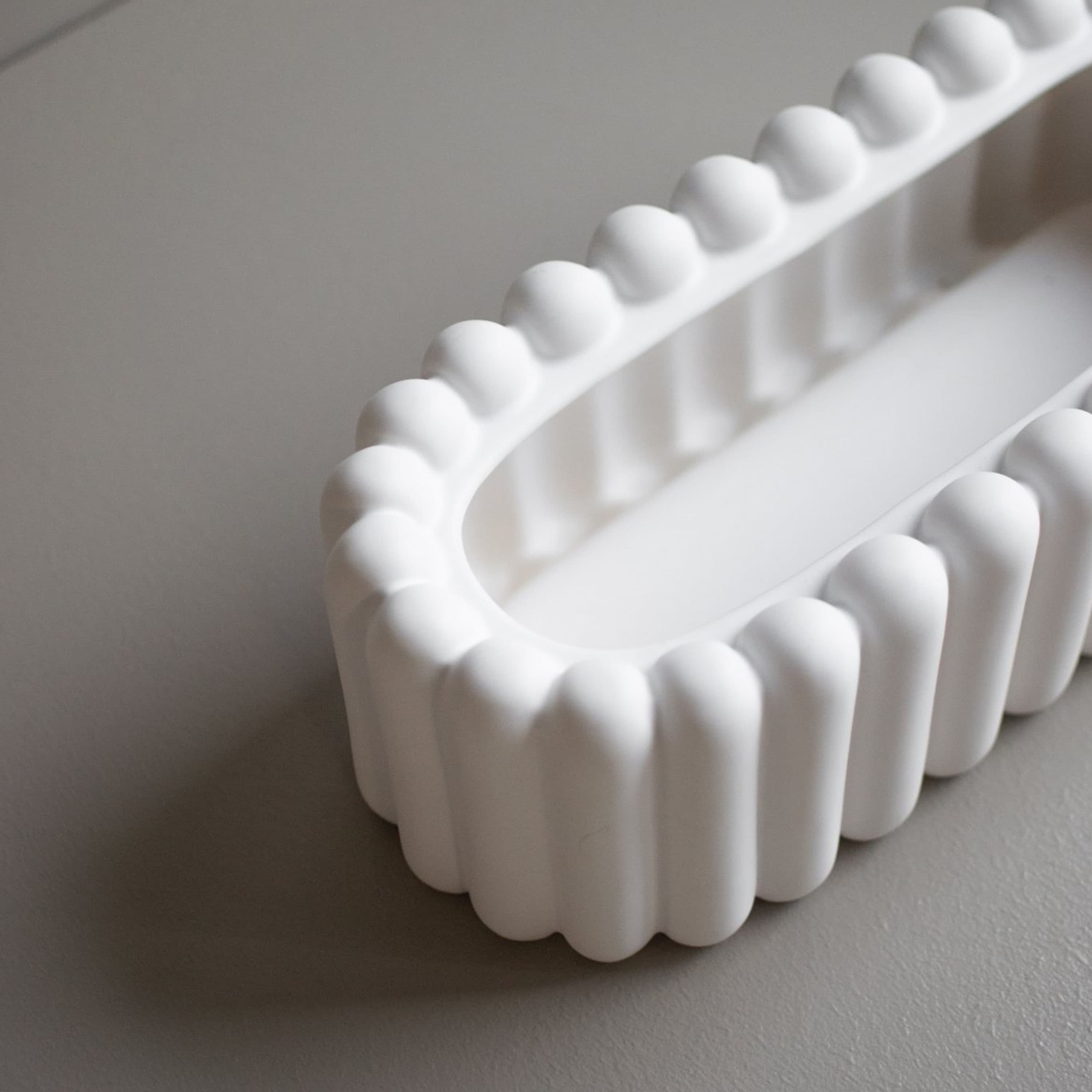 Mist Oval Blumentopf White Small