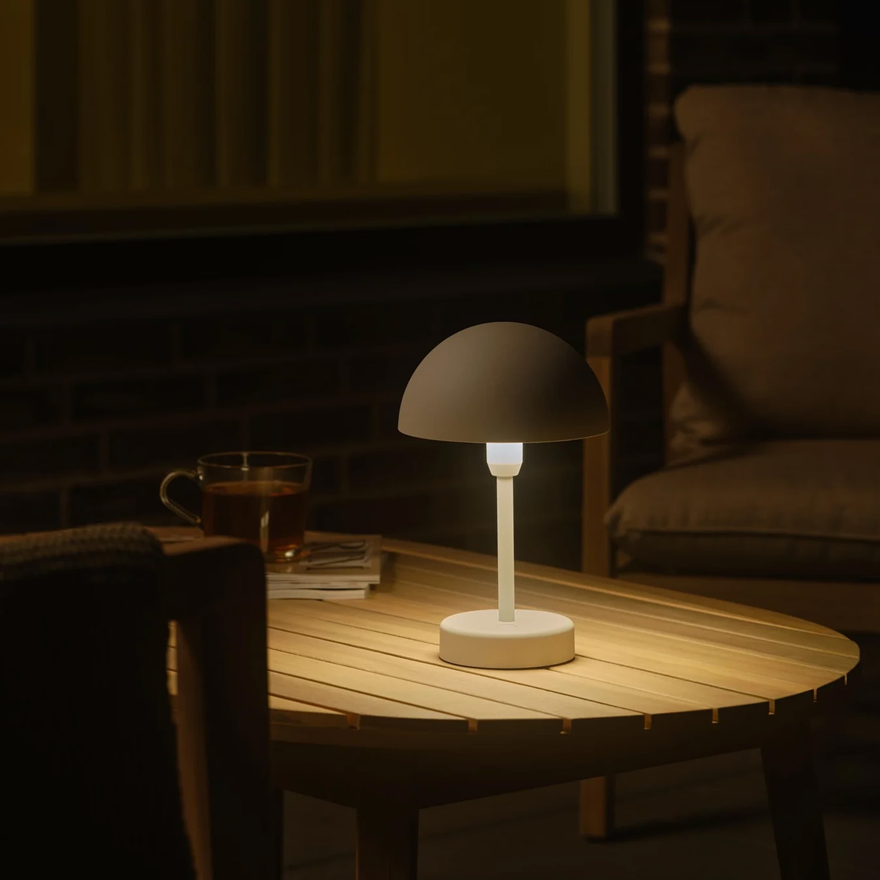 Ellen To-Go Tragbare Tischlampe Weiß