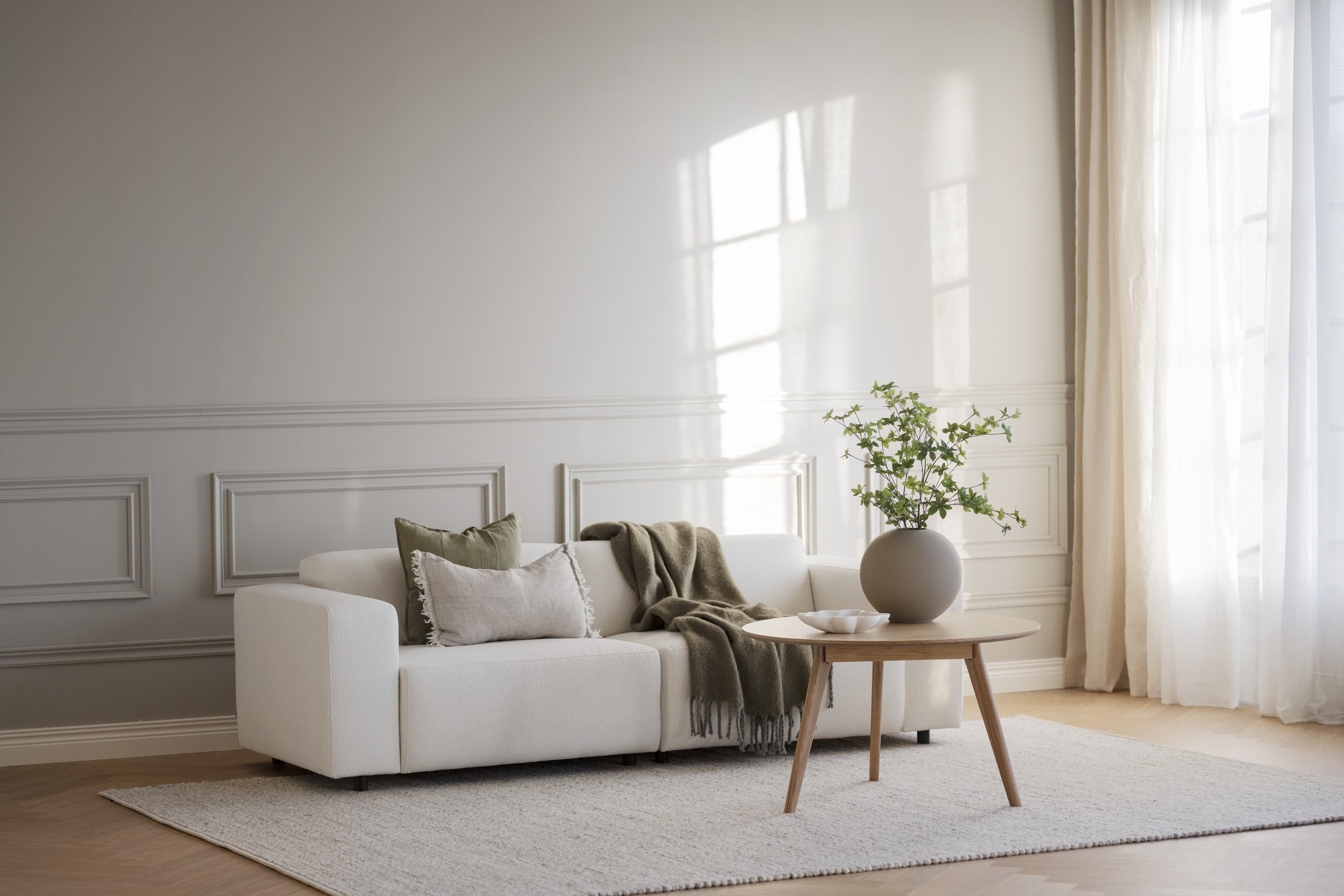 Yumi Coffee Table Black Stained Ø90