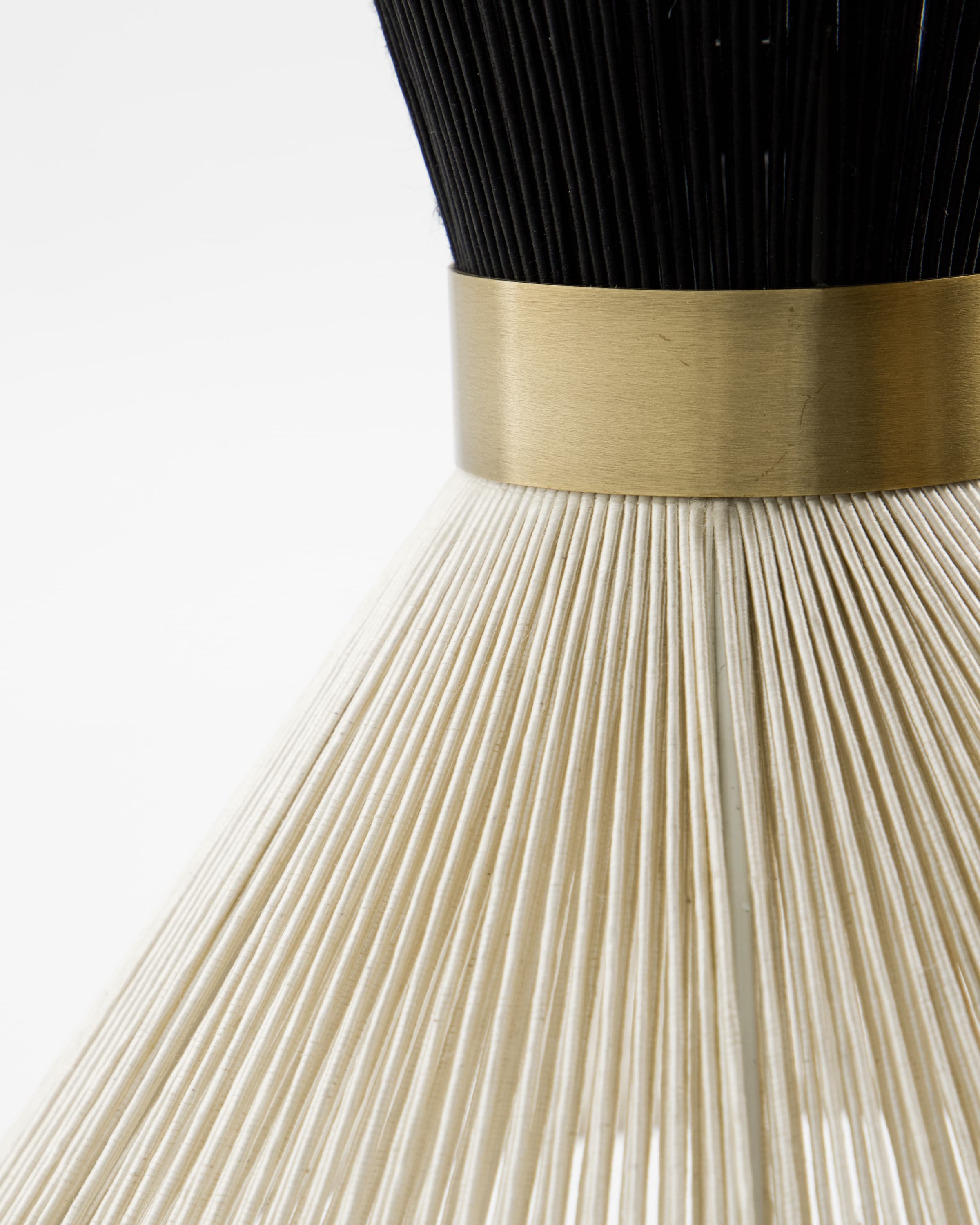 Cord Tischlampe Schwarz
