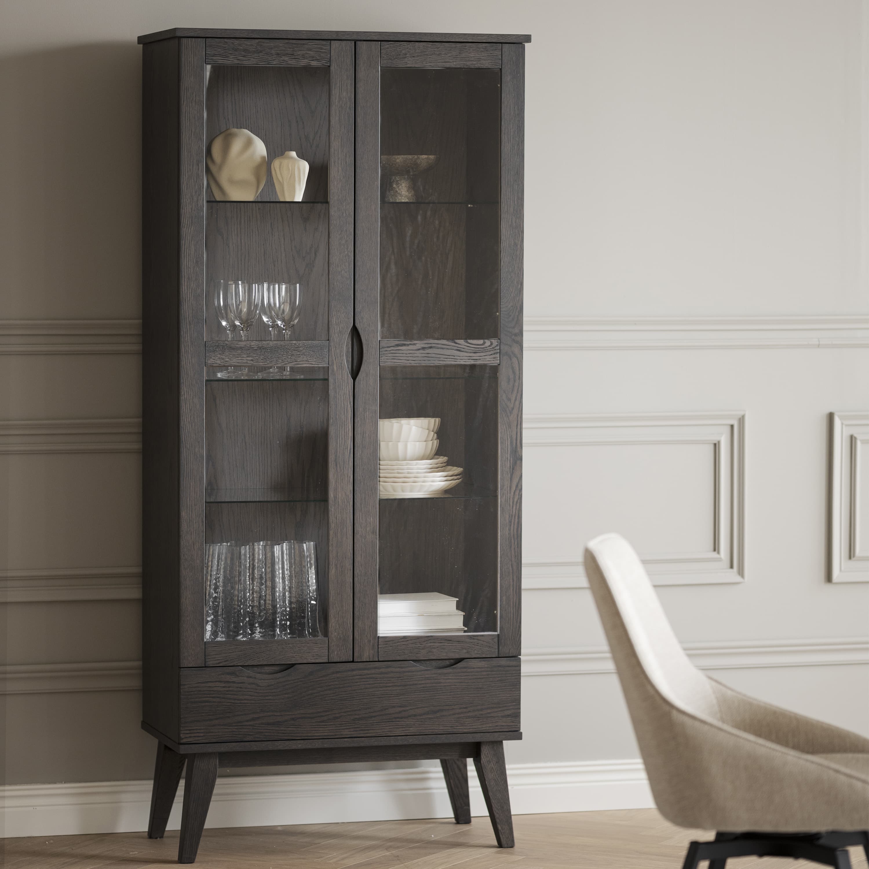 Filippa Glass cabinet Dark Brown 185cm