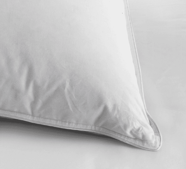 Lilja Down Pillow 700g Medium 50x60
