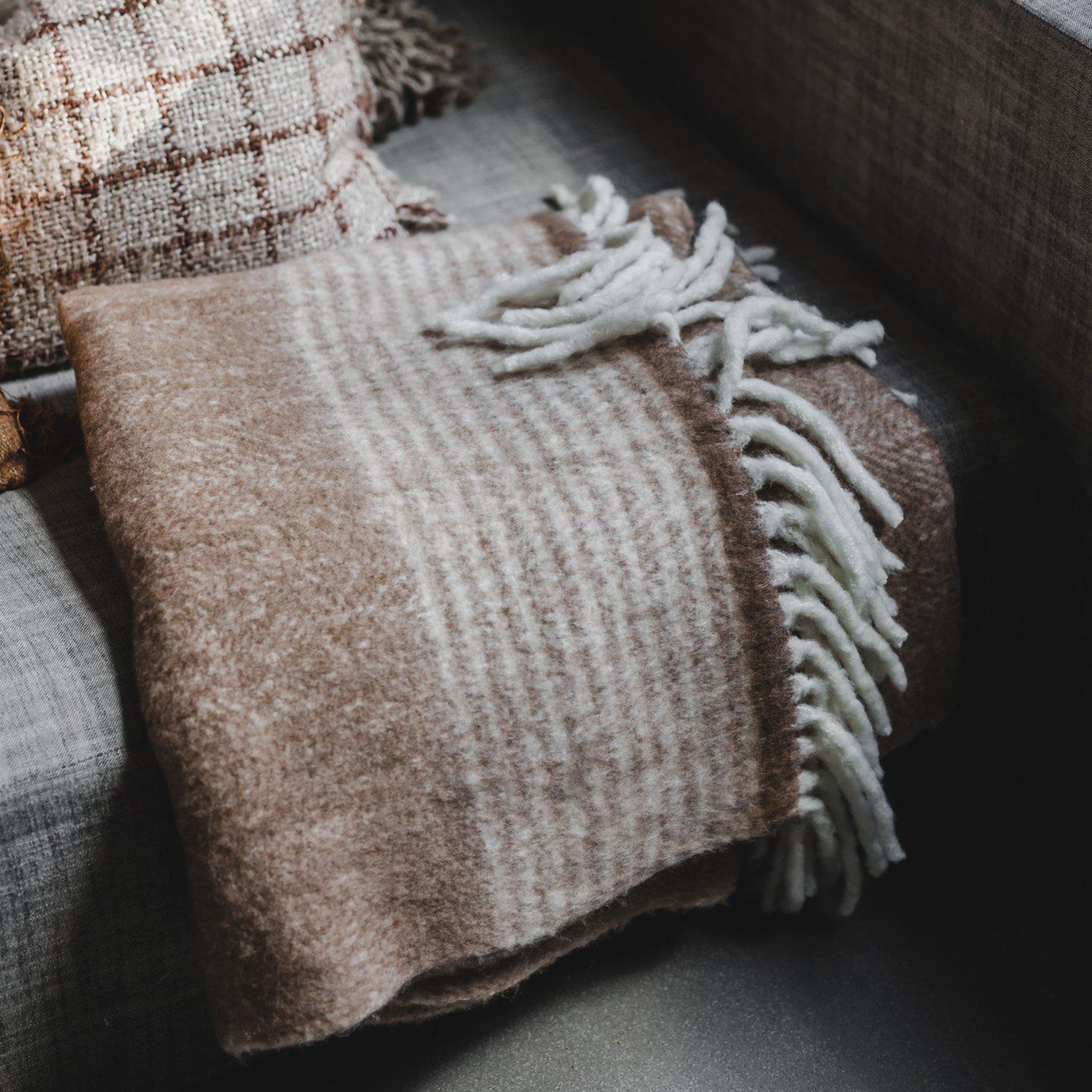 Almond Mohair Plaid Beige 130x170