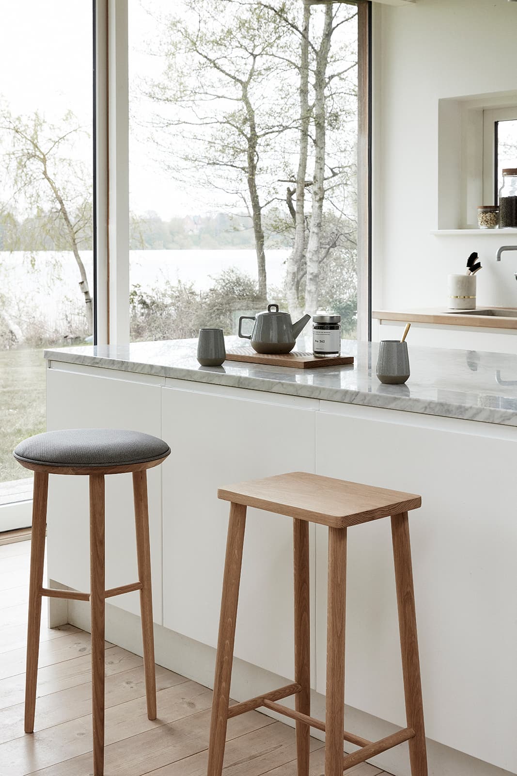 Folk Bar Stool FSC 72cm
