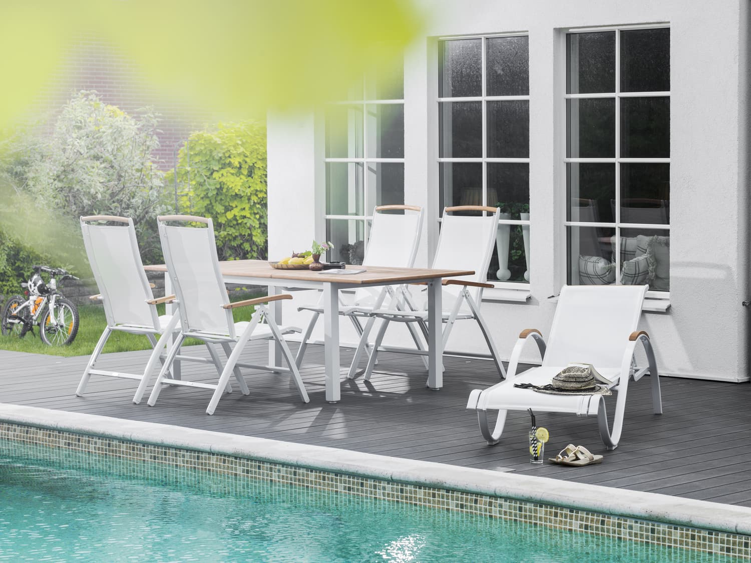 Nydala Sun Lounger White/Teak