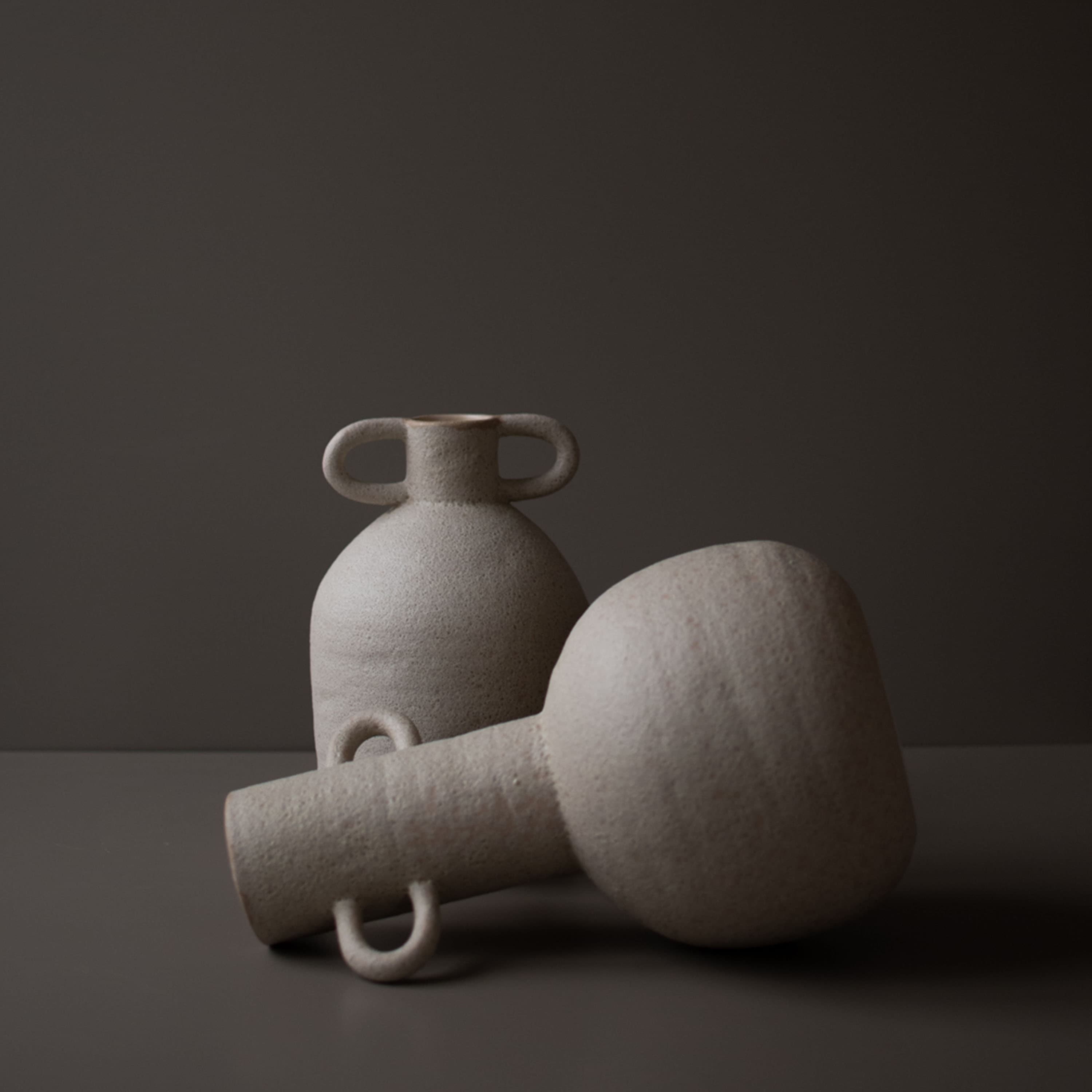 Long Vase Mole Medium