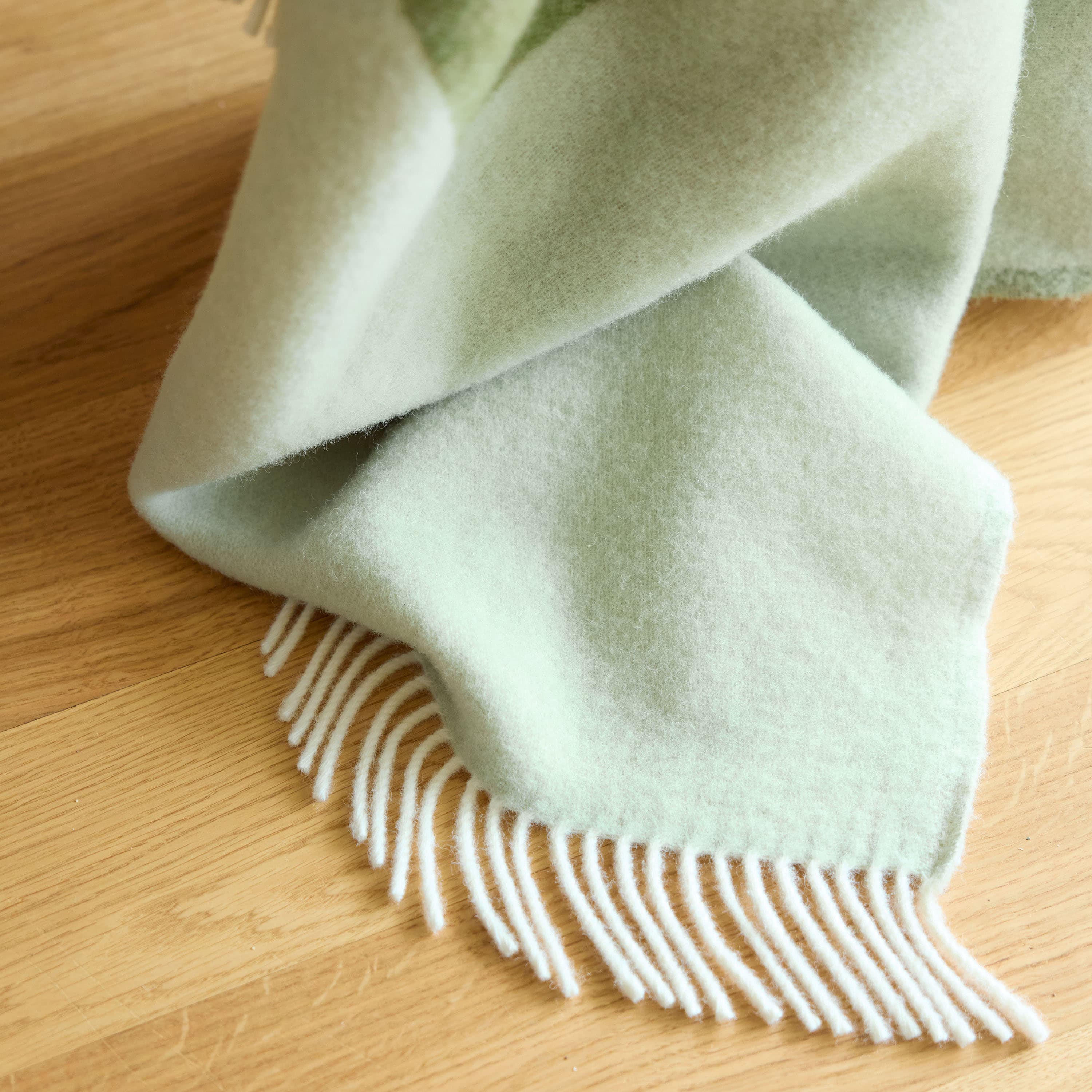 Layer Throw Green 130x170