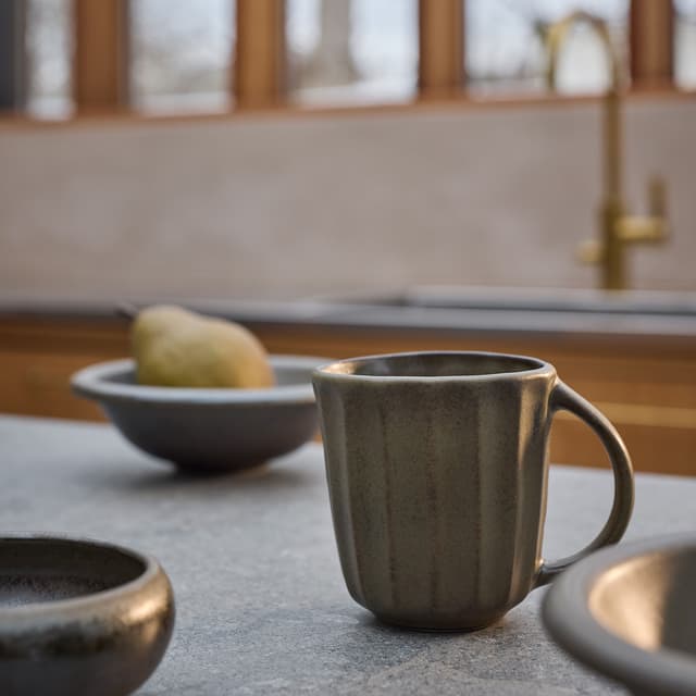 Elba Tasse Green Brown