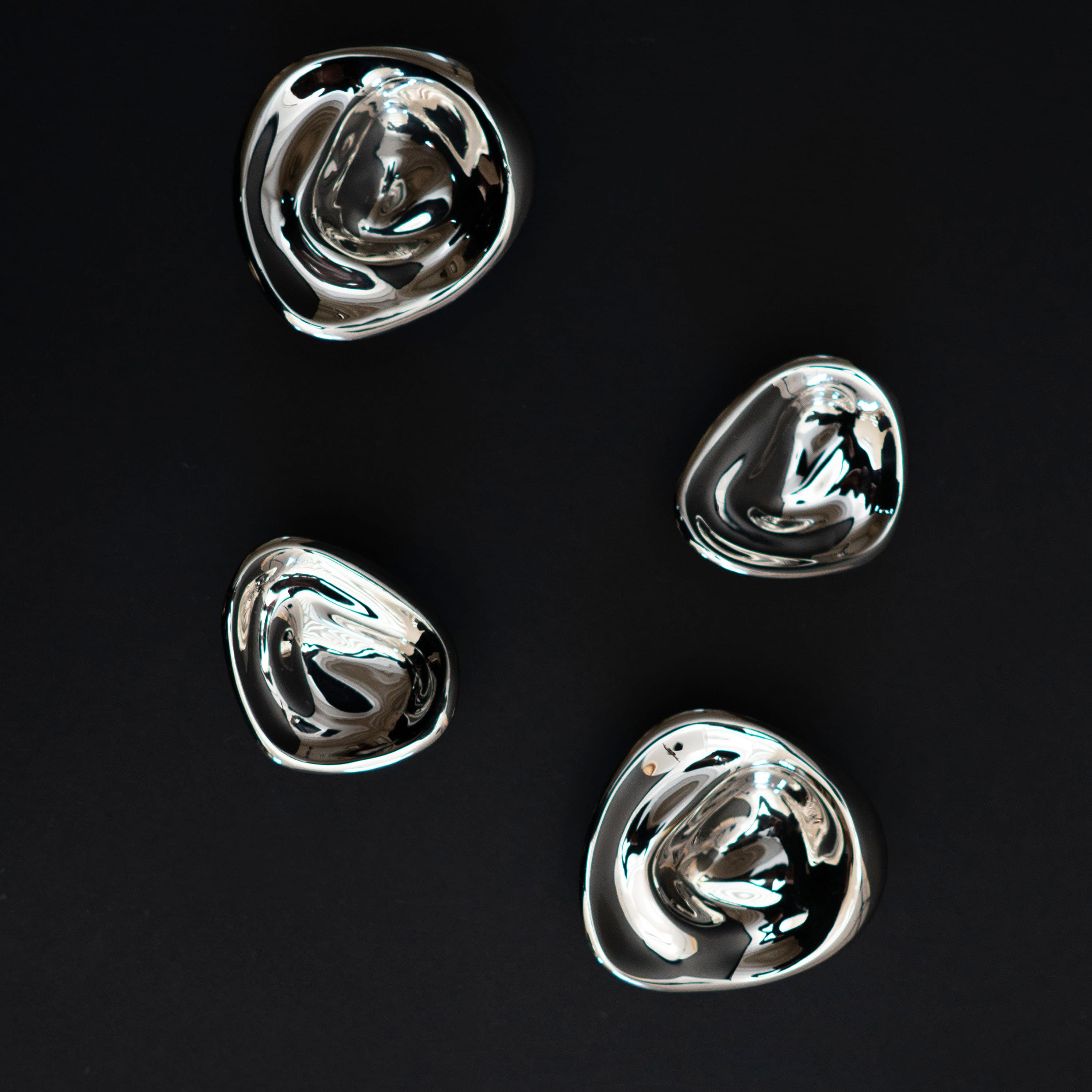 Ripple Nr. 01 Wandhaken Titan Klein