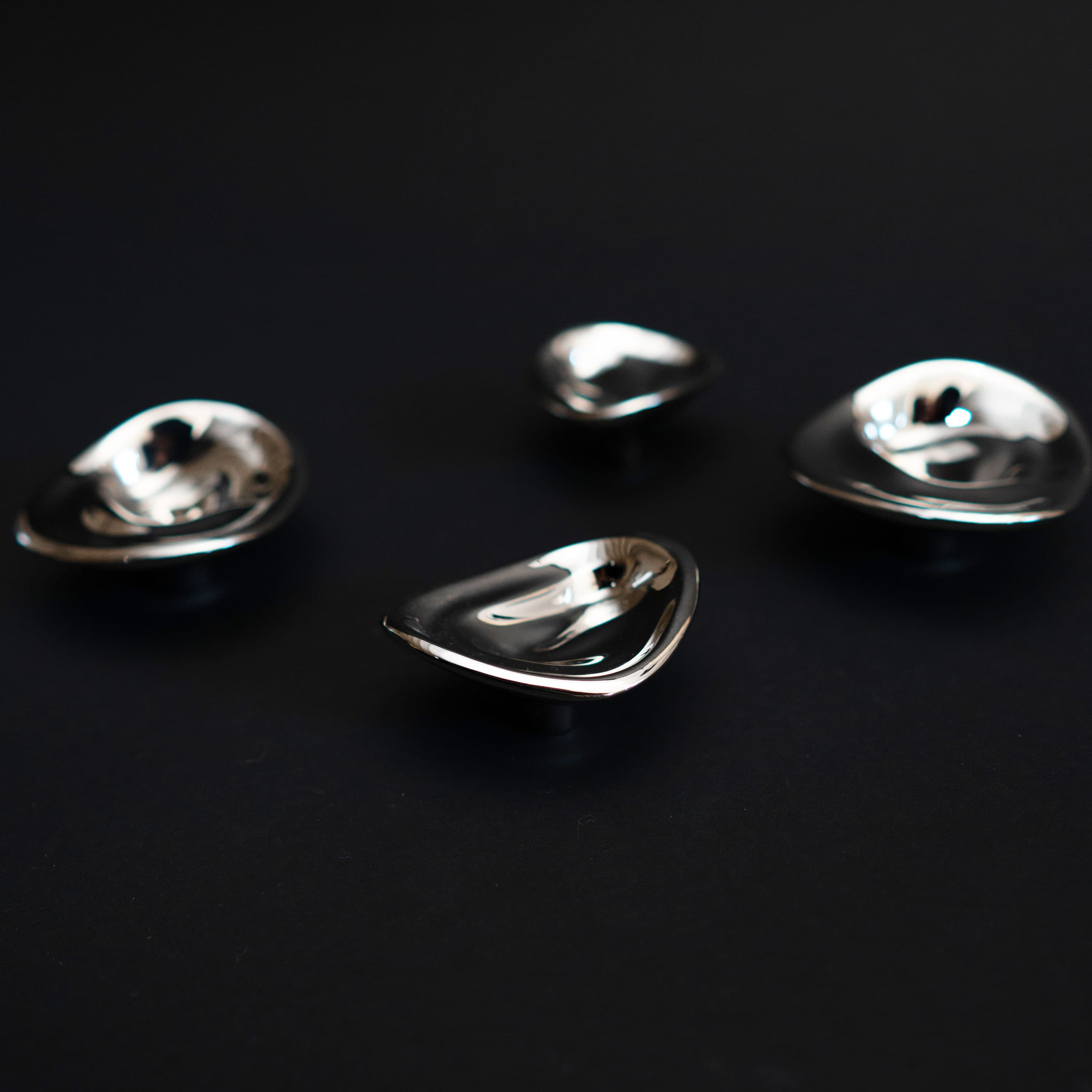 Ripple Nr. 01 Wandhaken Titan Klein