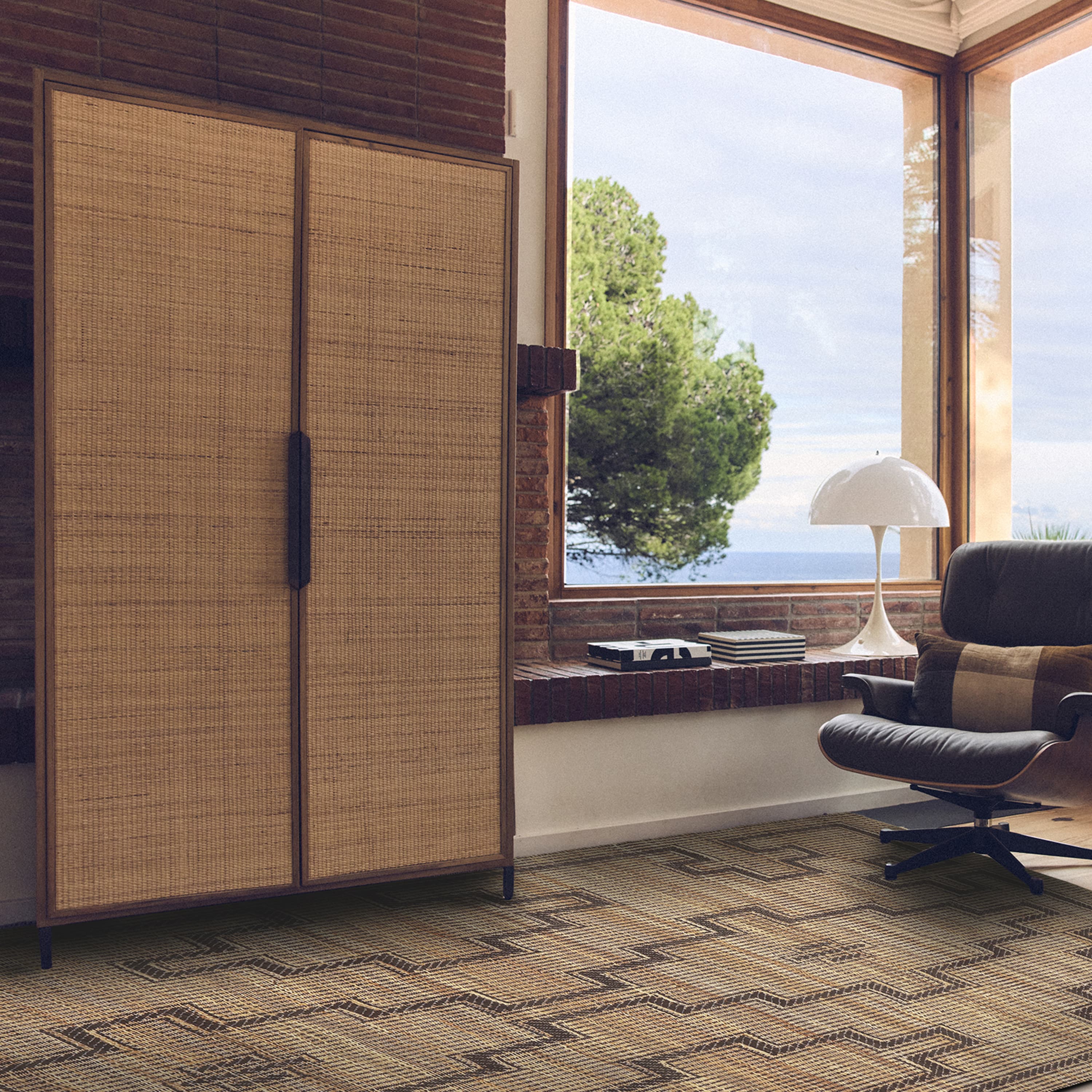 Pioneer Cabinet Rattan 100x180