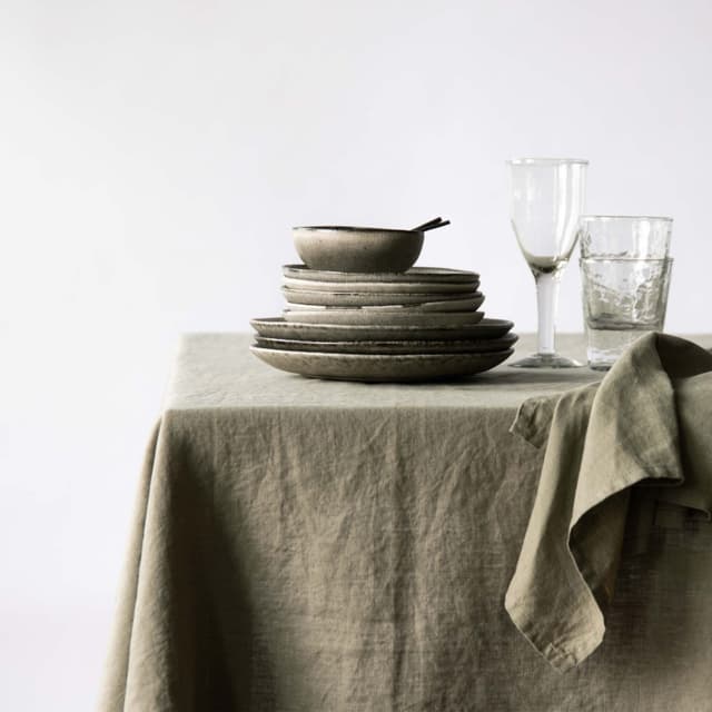 Tablecloth Linen Olive 145x270 cm