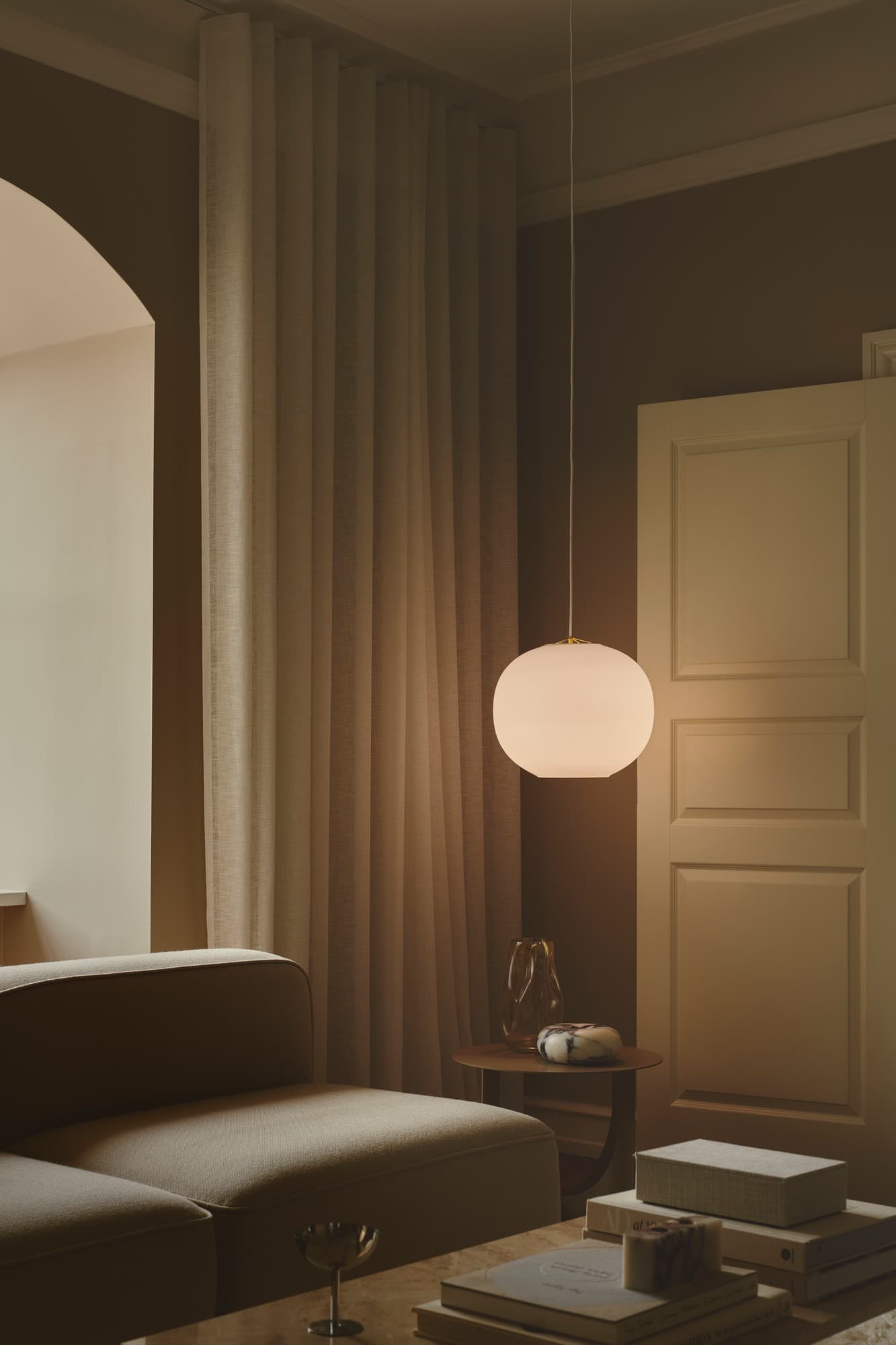 Navone 40 Ceiling Lamp White