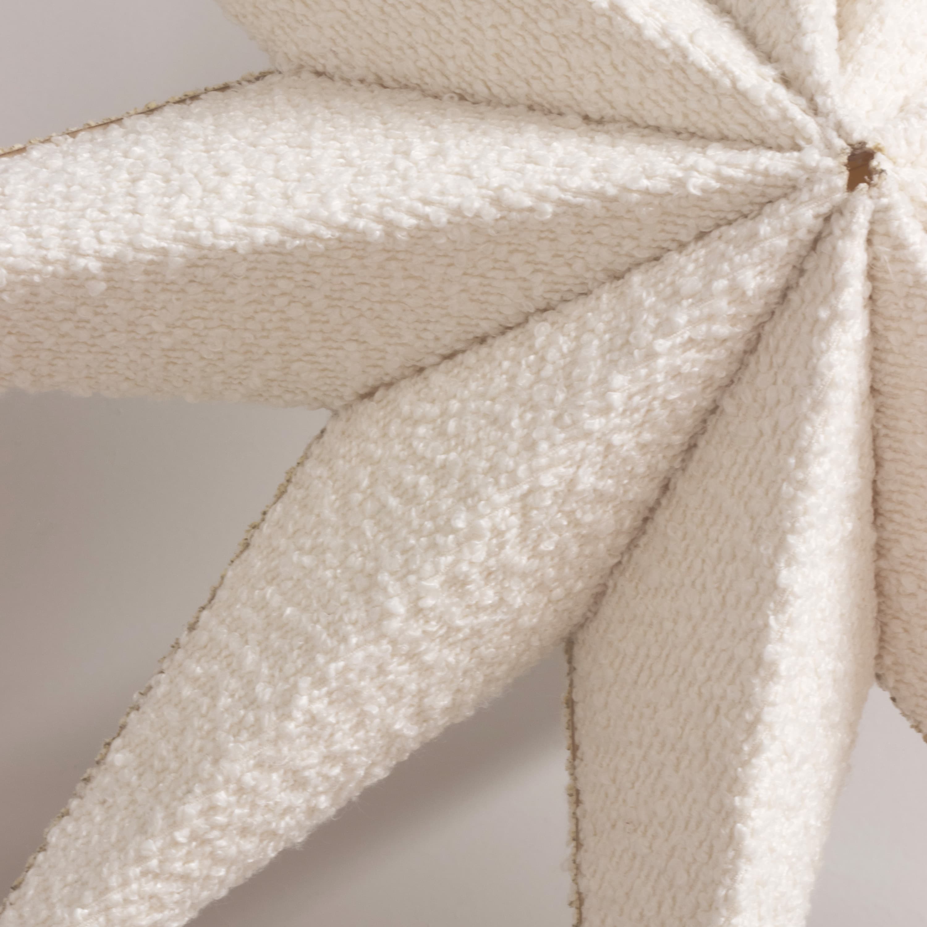 Stella Weihnachtsstern Weiß Bouclé 60cm