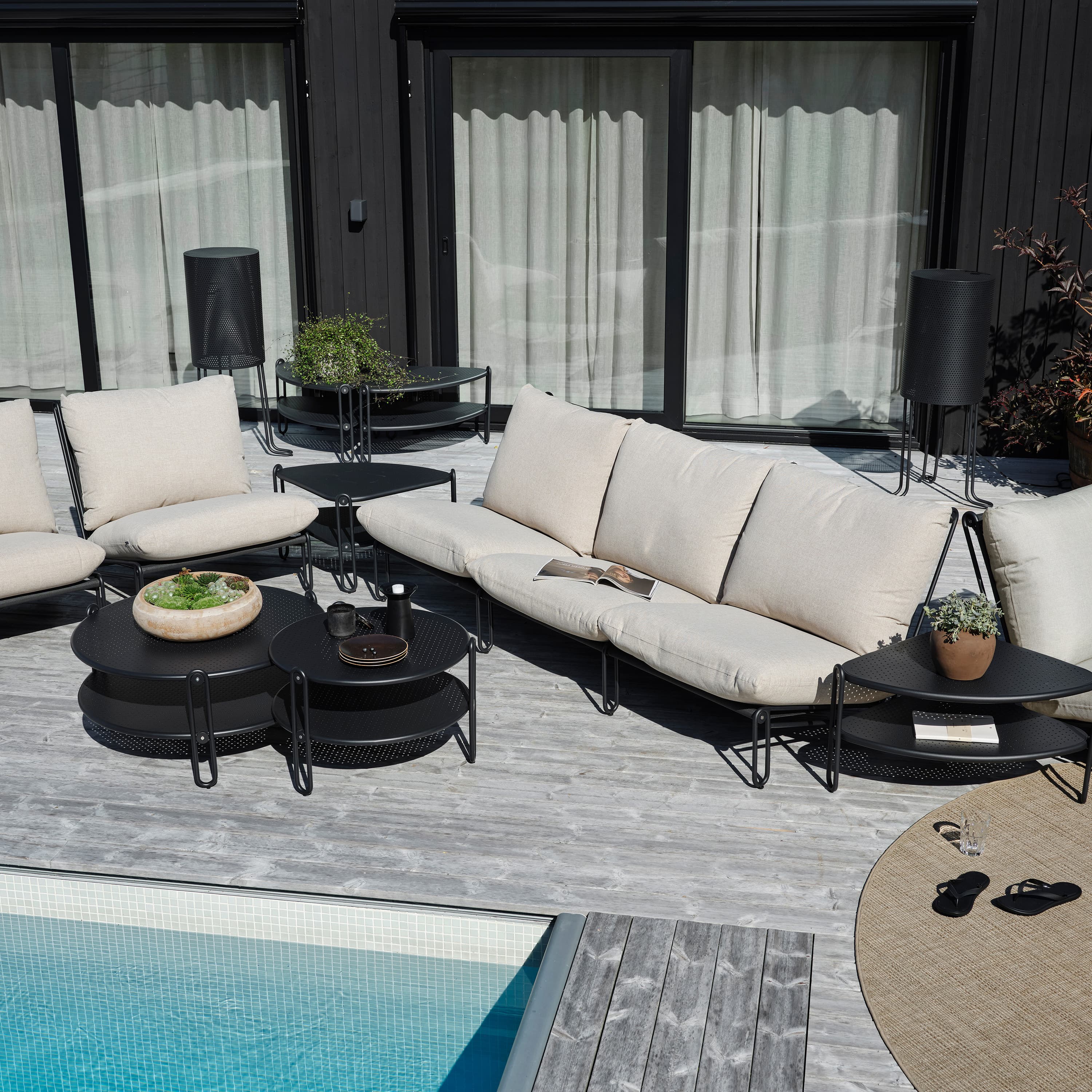 Blixt Loungetol Svart/Cley beige