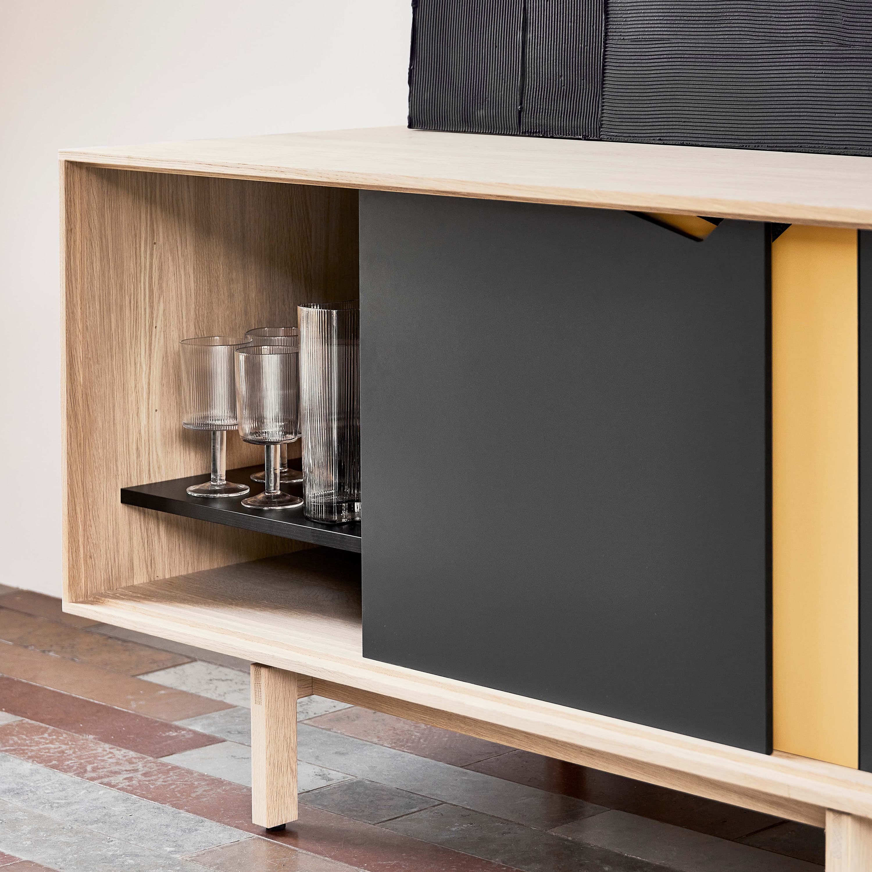 S1 Sideboard Såpad Ek/Vit 200x68