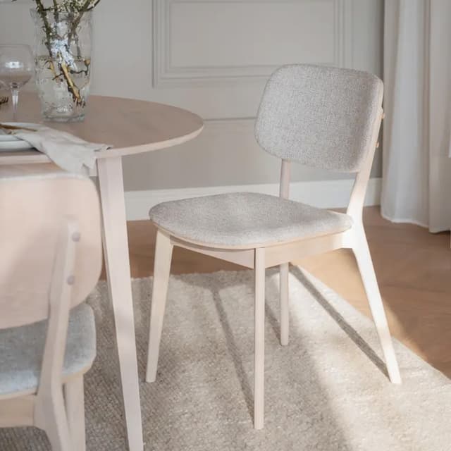 Barrett Esszimmerstuhl Weiß pigmentierte Eiche/Hellbeige